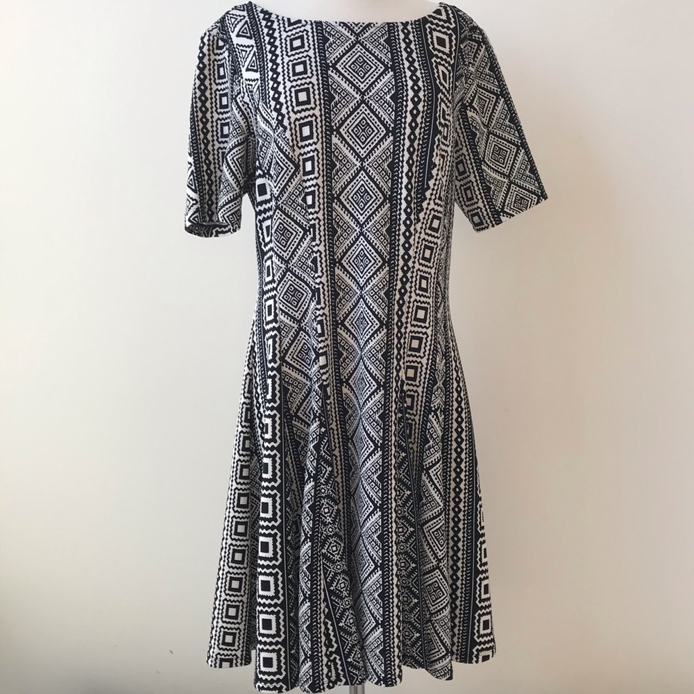 Gabby Skye Print Stretch Fit and Flare Dress